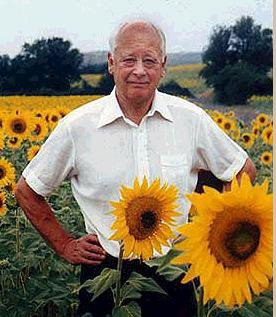 charles handy.JPG, 23 KB